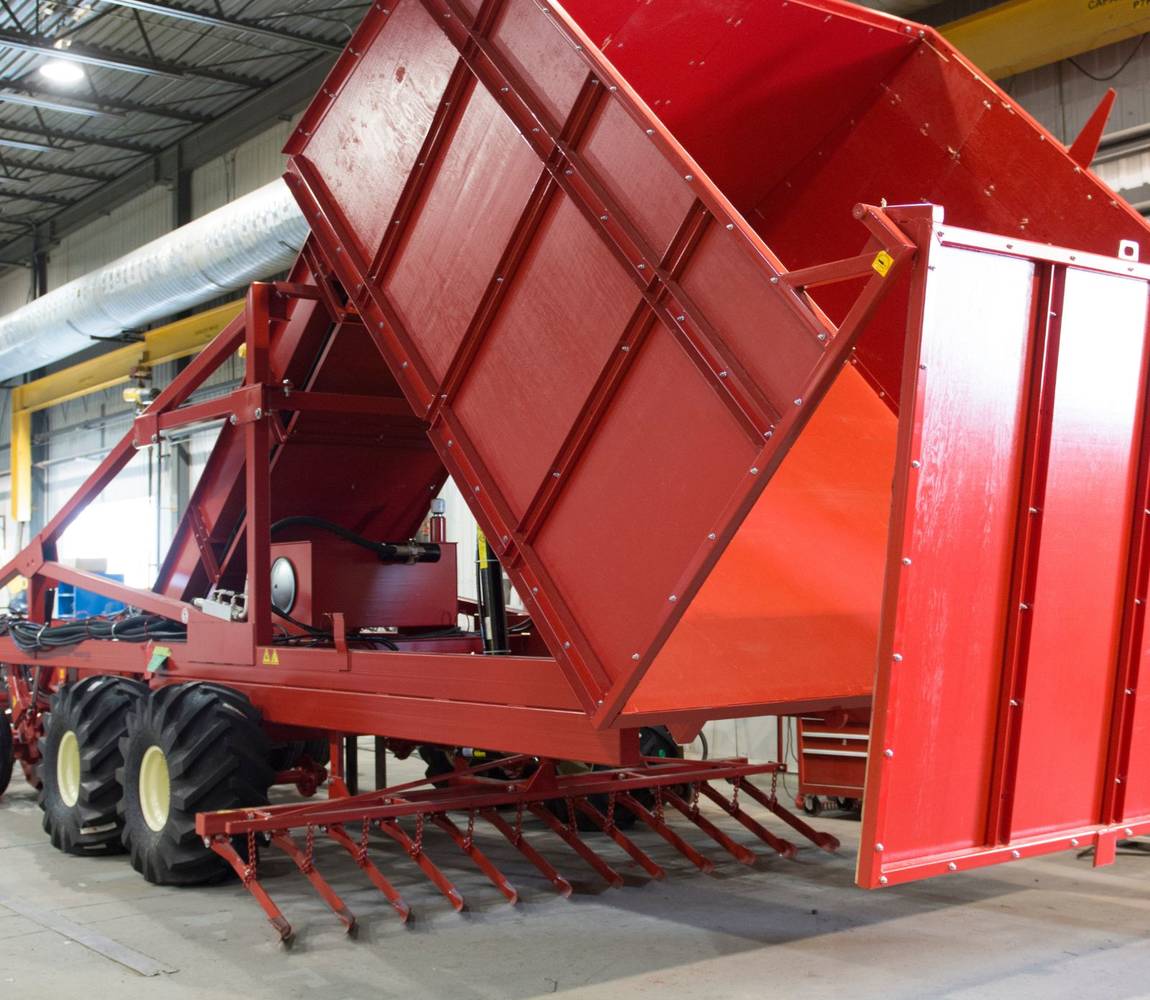 Root and stump picker trailer