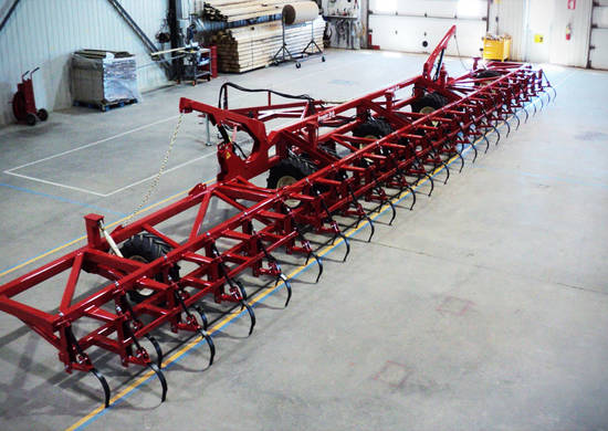 Harrows for peat moss